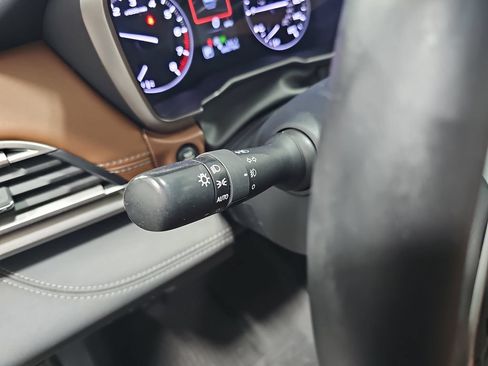 Used 2020 Subaru Outback Touring XT AWD/4WD image 28
