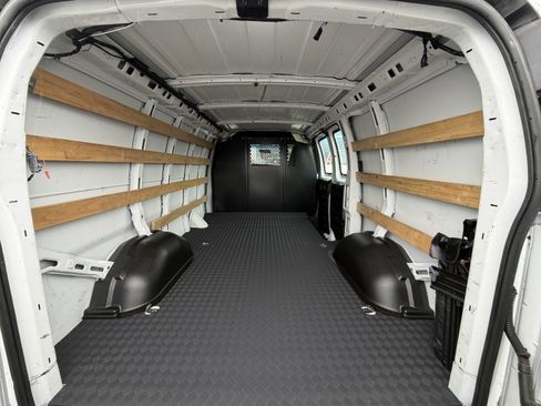 Used 2024 Chevrolet Express 2500 w/ Driver Convenience Package image 5