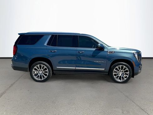 New 2026 GMC Yukon Denali w/ Sun & Power Step Package image 3