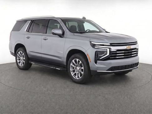 Used 2025 Chevrolet Tahoe LT RWD image 1