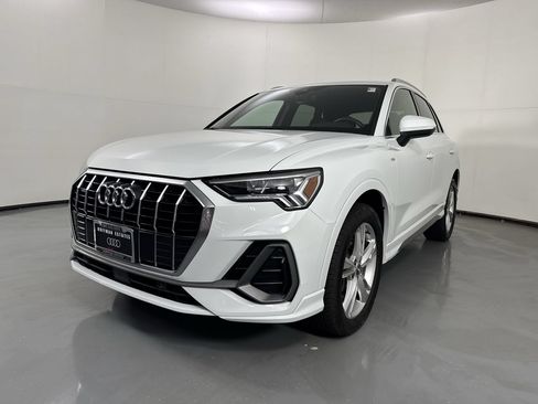 Used 2020 Audi Q3 2.0T Premium Plus AWD/4WD image 31