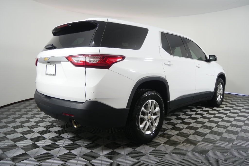 Used 2020 Chevrolet Traverse LS FWD image 5