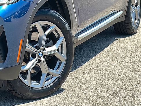 Used 2024 BMW X3 sDrive30i w/ Premium Package RWD image 3