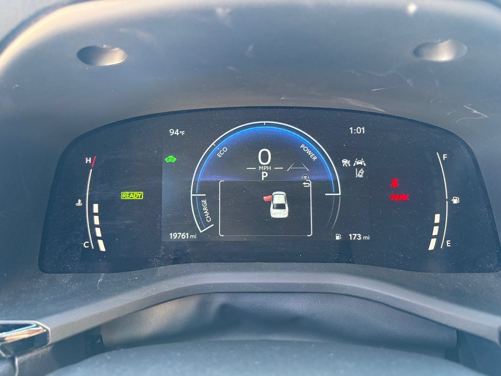 Used 2025 Toyota Camry LE w/ Convenience Package FWD image 18