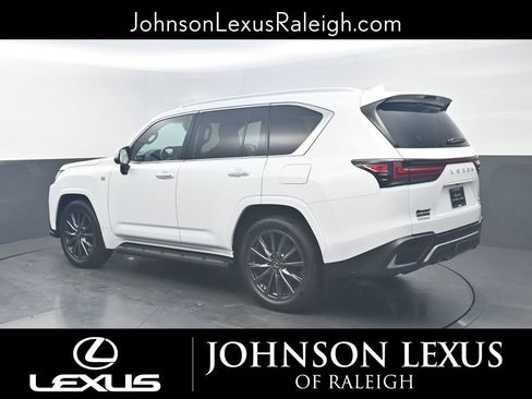 Used 2024 Lexus LX 600 F Sport image 7