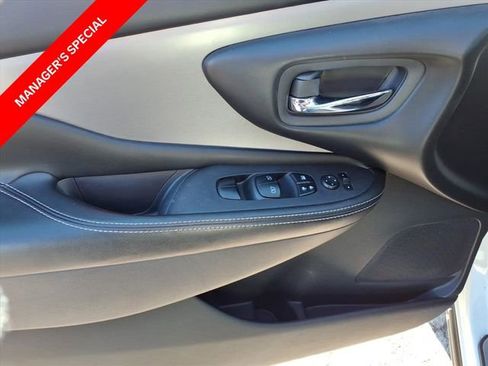 Used 2019 Nissan Murano S image 13