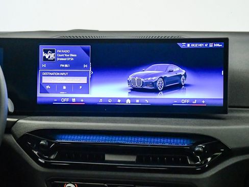 Used 2026 BMW 430i Coupe w/ M Sport Package RWD image 15