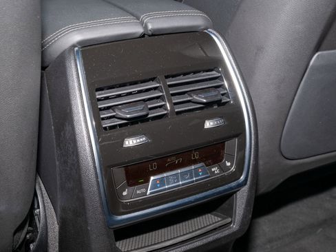 Used 2025 BMW X6 xDrive40i AWD/4WD image 20