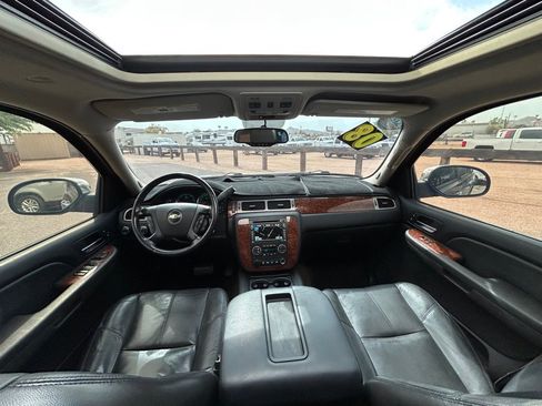 Used 2008 Chevrolet Tahoe LTZ w/ LTZ Preferred Equipment Group image 16