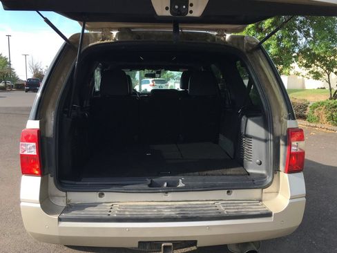 Used 2017 Ford Expedition Limited w/ Equipment Group 301A AWD/4WD image 6