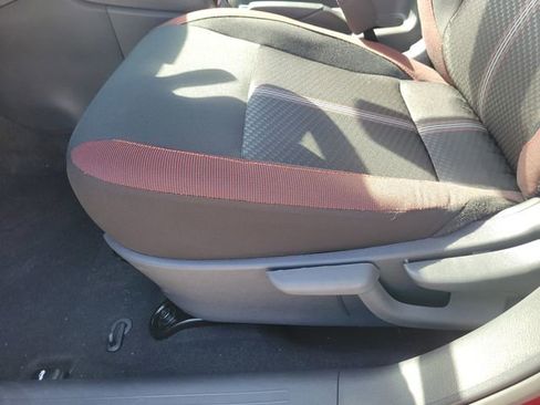 New 2025 Nissan Versa SR w/ Trunk Package FWD image 16