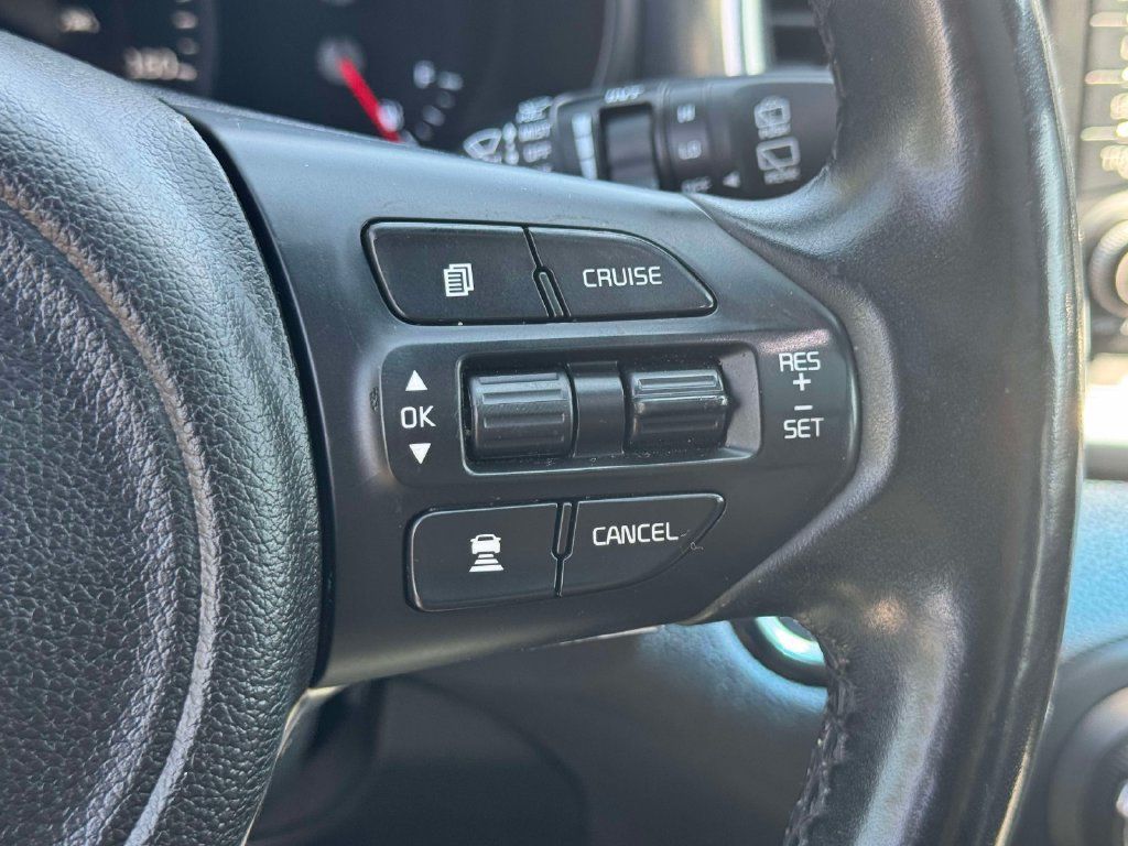 Used 2016 Kia Sorento SX w/ SXL Technology Package AWD/4WD image 21