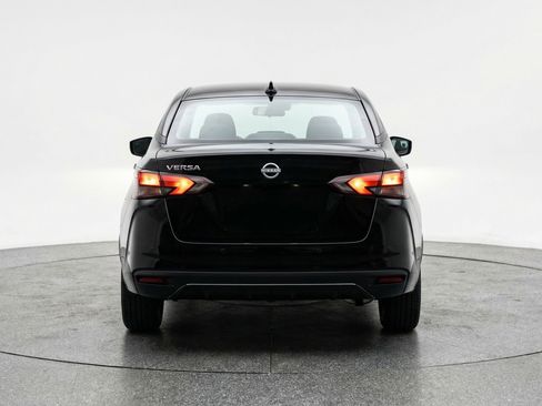 Used 2025 Nissan Versa SV image 7