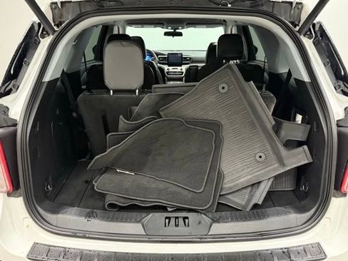 Used 2023 Ford Explorer XLT w/ Equipment Group 202A image 37