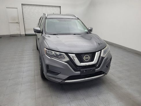 Used 2017 Nissan Rogue SV w/ SV Premium Package FWD image 14