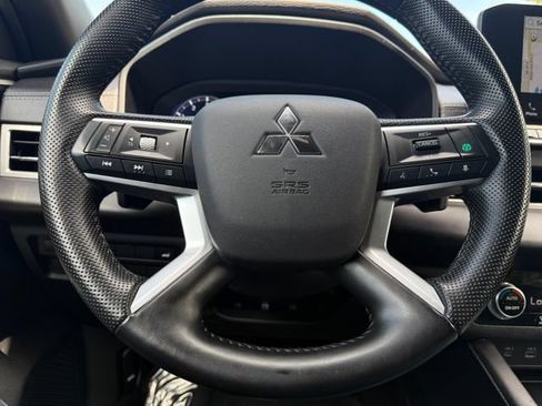 Used 2024 Mitsubishi Outlander SE AWD/4WD image 13