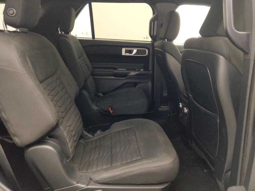 Used 2020 Ford Explorer XLT RWD image 19