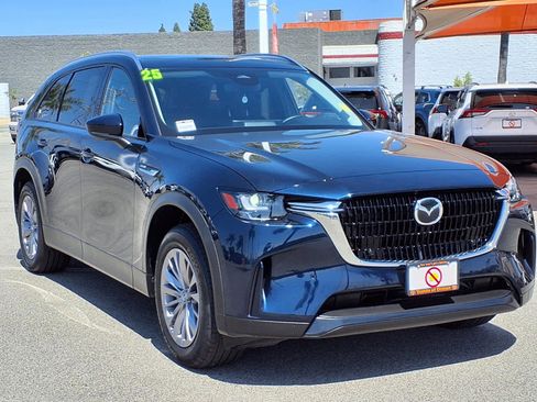 Used 2025 MAZDA CX-90 Plug-In Hybrid w/ Preferred AWD/4WD image 3