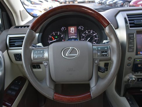 Used 2014 Lexus GX 460 Luxury image 14