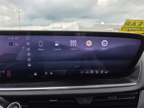 Used 2024 Buick Envision Preferred AWD/4WD image 52