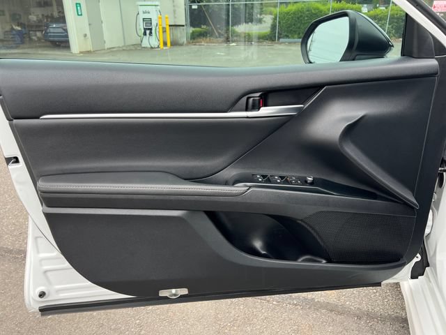 Used 2019 Toyota Camry XSE w/ Driver Assist Package FWD image 16