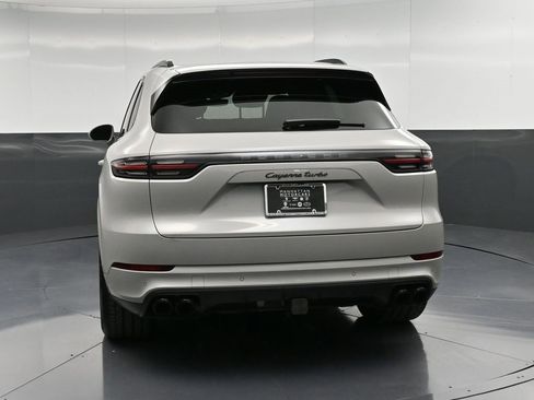 Certified 2022 Porsche Cayenne Turbo image 7