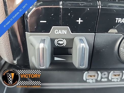 New 2026 RAM 1500 4x4 Crew Cab image 9