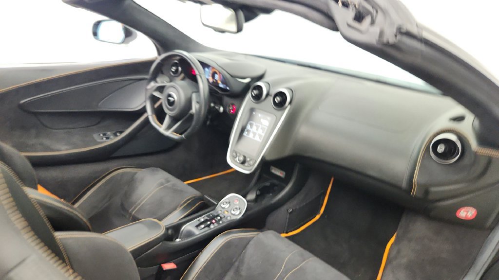 Used 2019 McLaren 570S Spider RWD image 37