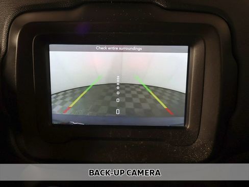 Used 2020 Jeep Renegade Altitude AWD/4WD image 3