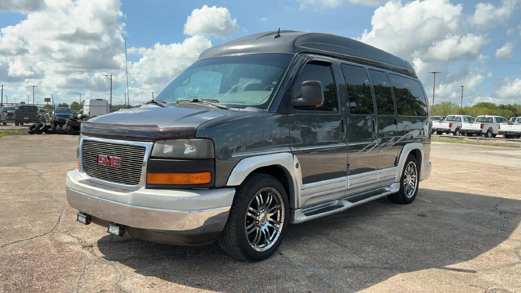 Used 2014 GMC Savana 1500 RWD image 3