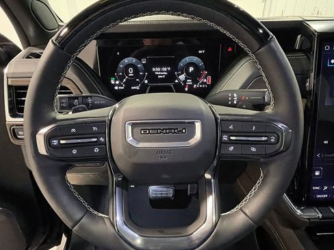 Used 2026 GMC Yukon XL Denali Ultimate AWD/4WD image 43
