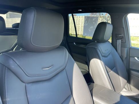 Certified 2024 Cadillac XT6 Sport w/ Technology Package image 36