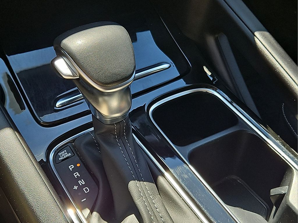 Used 2025 Kia Telluride S AWD/4WD image 25