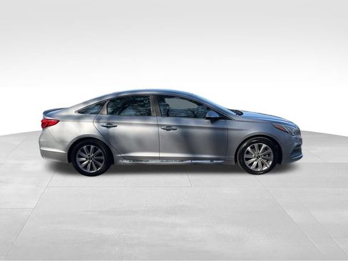 Used 2015 Hyundai Sonata Sport w/ Option Group 03 image 7