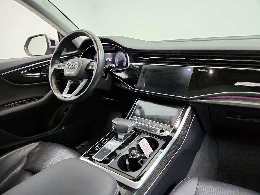 Used 2019 Audi Q8 Premium Plus w/ Premium Plus AWD/4WD image 26