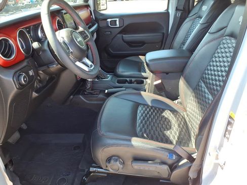 Used 2023 Jeep Wrangler Unlimited Rubicon w/ Xtreme 35 Tire Package AWD/4WD image 11