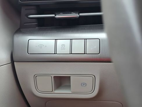 Used 2024 Hyundai Kona SEL image 22