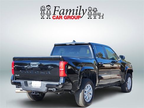 Certified 2024 Toyota Tacoma SR5 image 4