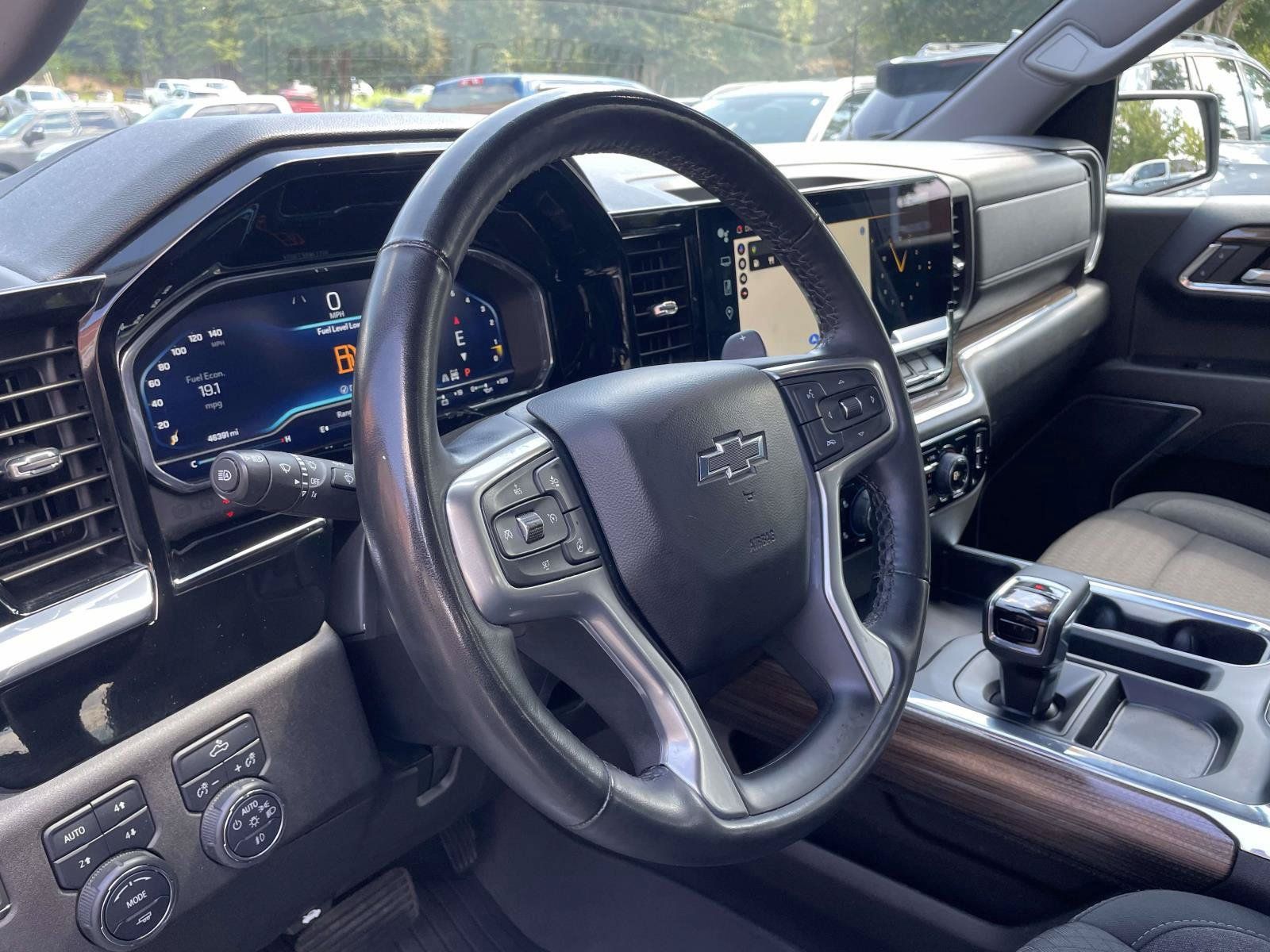 Used 2023 Chevrolet Silverado 1500 RST AWD/4WD image 7