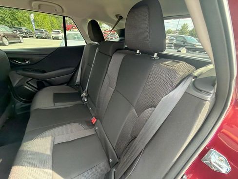 Used 2025 Subaru Outback Premium AWD/4WD image 10