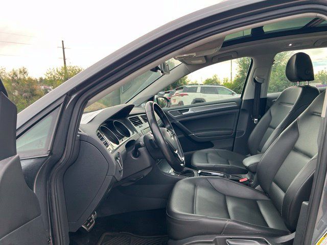 Used 2017 Volkswagen Golf Alltrack SE AWD/4WD image 26