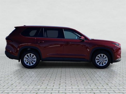 Certified 2026 Toyota Grand Highlander XLE image 8