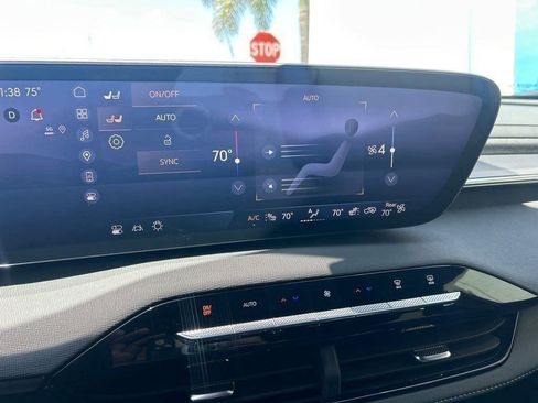 Used 2025 Buick Enclave Sport Touring w/ Super Cruise Package image 14