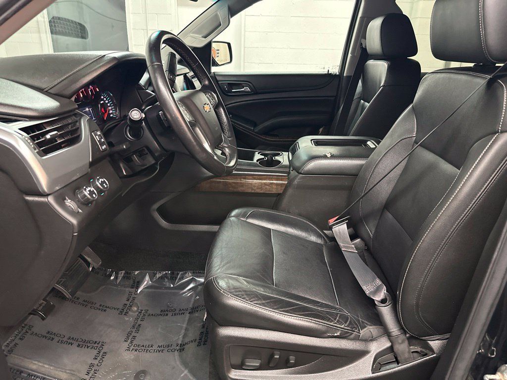 Used 2017 Chevrolet Suburban LT AWD/4WD image 18