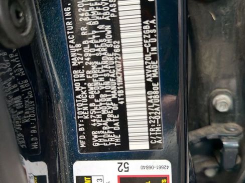 Used 2019 Toyota Camry XLE w/ Navigation Package image 12