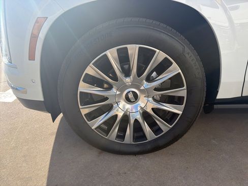 Used 2025 Cadillac Escalade Premium Luxury Platinum w/ LPO, Floor Liner Package image 9