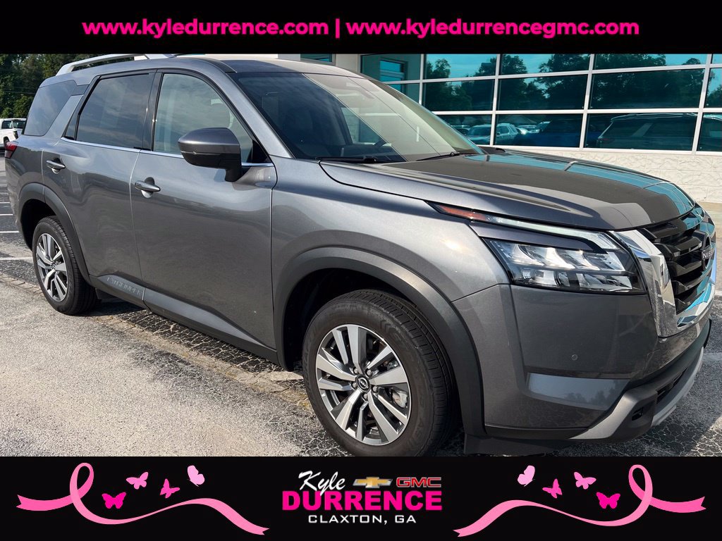 Used 2025 Nissan Pathfinder SL FWD image 1
