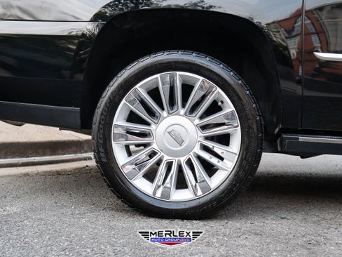 Used 2019 Cadillac Escalade ESV Platinum image 11