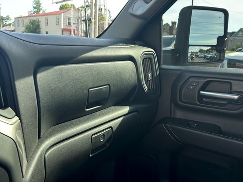 Used 2024 Chevrolet Silverado 2500 Custom w/ Custom Value Package AWD/4WD image 17