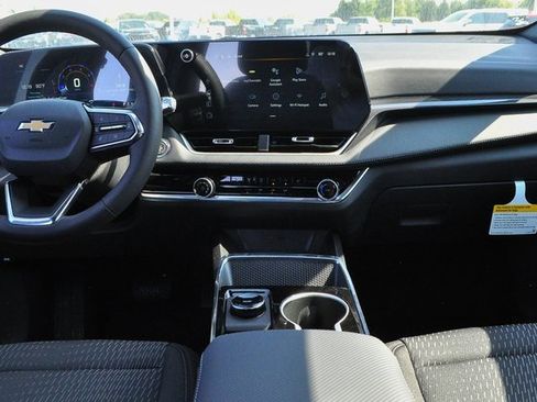 New 2026 Chevrolet Equinox LT image 14